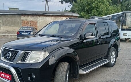 Nissan Pathfinder, 2012 год, 2 150 000 рублей, 1 фотография