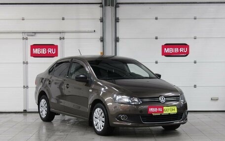 Volkswagen Polo VI (EU Market), 2014 год, 817 000 рублей, 3 фотография