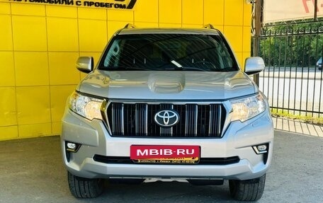 Toyota Land Cruiser Prado 150 рестайлинг 2, 2020 год, 4 499 000 рублей, 2 фотография