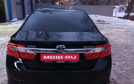 Toyota Camry, 2014 год, 2 150 000 рублей, 2 фотография