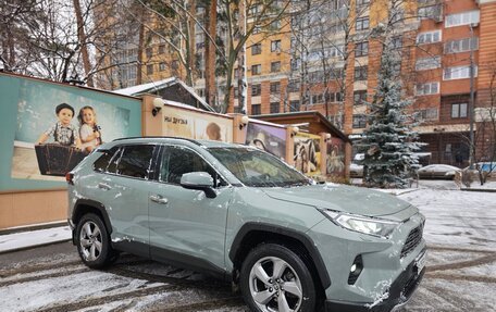 Toyota RAV4, 2019 год, 3 600 000 рублей, 12 фотография