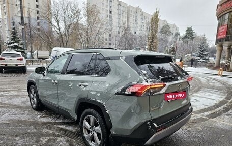 Toyota RAV4, 2019 год, 3 600 000 рублей, 5 фотография