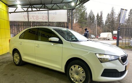 Skoda Rapid II, 2021 год, 1 549 000 рублей, 3 фотография