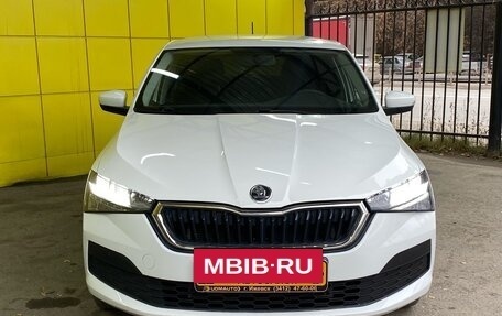 Skoda Rapid II, 2021 год, 1 549 000 рублей, 2 фотография