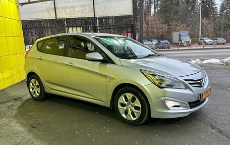 Hyundai Solaris II рестайлинг, 2015 год, 1 149 000 рублей, 3 фотография