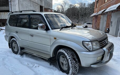 Toyota Land Cruiser Prado 90 рестайлинг, 2001 год, 1 800 000 рублей, 1 фотография