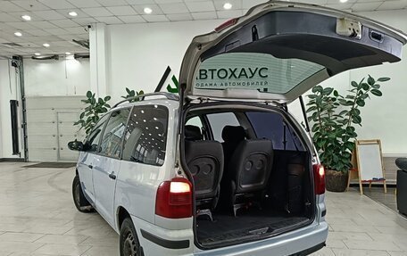 Volkswagen Sharan I рестайлинг, 2002 год, 532 000 рублей, 18 фотография