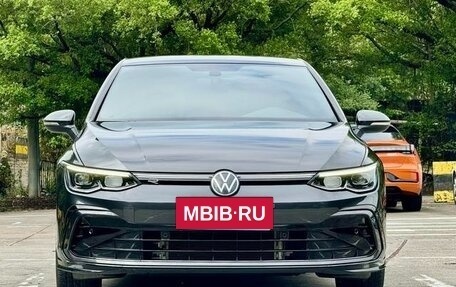 Volkswagen Golf VIII, 2024 год, 3 290 000 рублей, 2 фотография