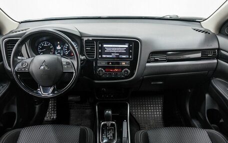 Mitsubishi Outlander III рестайлинг 3, 2019 год, 2 150 000 рублей, 11 фотография