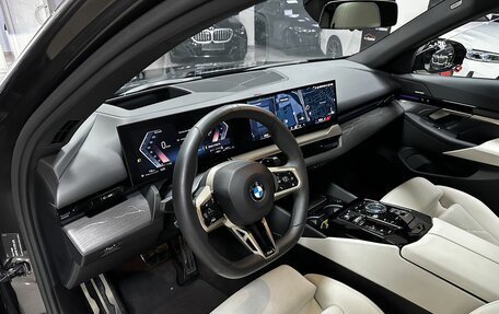 BMW 5 серия, 2023 год, 9 890 000 рублей, 22 фотография