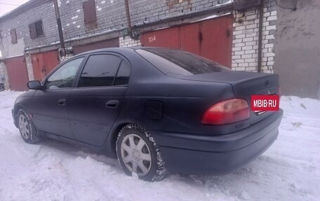 Toyota Avensis III рестайлинг, 2000 год, 180 000 рублей, 4 фотография