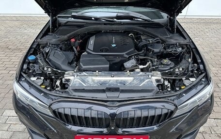 BMW 3 серия, 2019 год, 3 765 000 рублей, 13 фотография