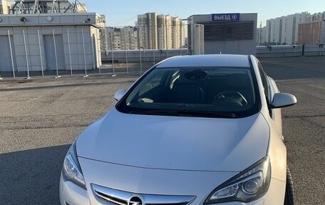 Opel Astra J, 2014 год, 1 500 000 рублей, 3 фотография