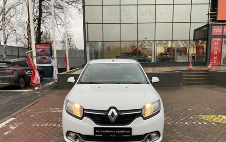 Renault Logan II, 2017 год, 590 000 рублей, 3 фотография