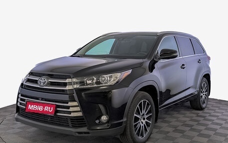 Toyota Highlander III, 2018 год, 4 500 000 рублей, 1 фотография