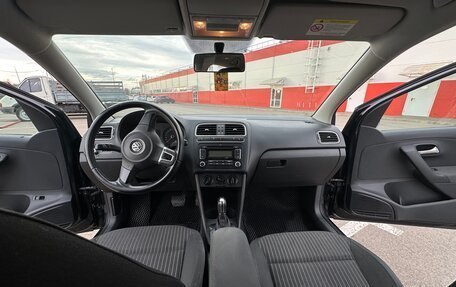 Volkswagen Polo VI (EU Market), 2012 год, 900 000 рублей, 11 фотография