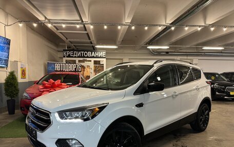 Ford Escape III, 2018 год, 1 799 000 рублей, 2 фотография