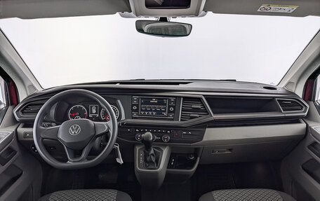 Volkswagen Caravelle T6 рестайлинг, 2020 год, 5 150 000 рублей, 14 фотография