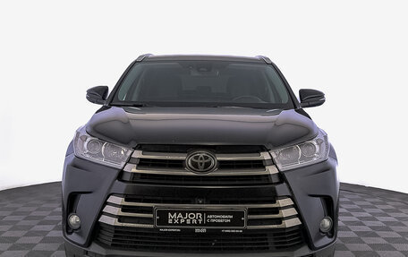 Toyota Highlander III, 2018 год, 4 500 000 рублей, 2 фотография