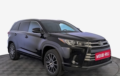 Toyota Highlander III, 2018 год, 4 500 000 рублей, 3 фотография