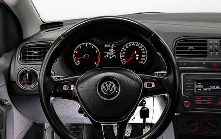 Volkswagen Polo VI (EU Market), 2018 год, 21 фотография