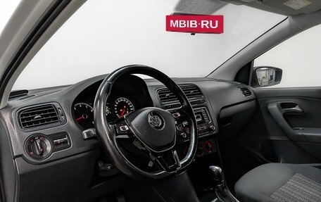 Volkswagen Polo VI (EU Market), 2018 год, 15 фотография