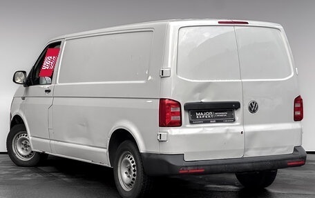 Volkswagen Transporter T6 рестайлинг, 2019 год, 1 470 000 рублей, 7 фотография