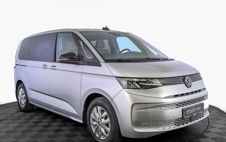 Volkswagen Multivan, 2022 год, 6 495 000 рублей, 3 фотография