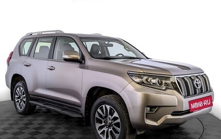 Toyota Land Cruiser Prado 150 рестайлинг 2, 2022 год, 8 700 000 рублей, 3 фотография