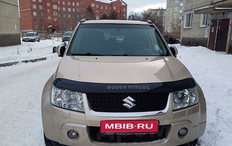 Suzuki Grand Vitara, 2010 год, 950 000 рублей, 1 фотография