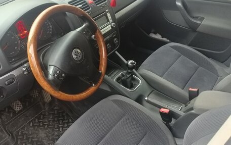 Volkswagen Jetta VI, 2006 год, 1 500 000 рублей, 3 фотография