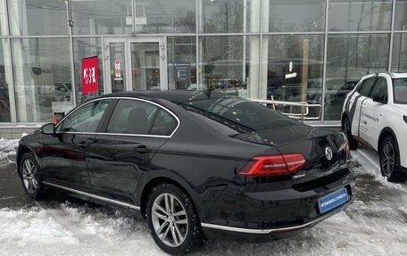 Volkswagen Passat B8 рестайлинг, 2017 год, 1 650 000 рублей, 7 фотография