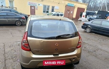 Renault Logan I, 2010 год, 377 000 рублей, 5 фотография