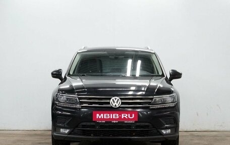 Volkswagen Tiguan II, 2018 год, 2 700 000 рублей, 2 фотография