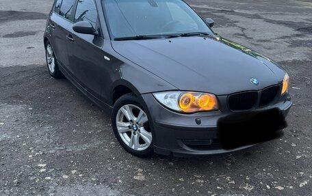 BMW 1 серия, 2009 год, 760 000 рублей, 1 фотография