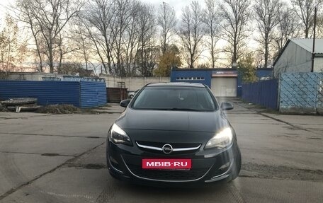 Opel Astra J, 2013 год, 870 000 рублей, 1 фотография