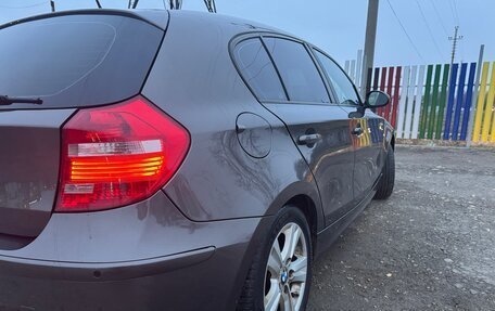 BMW 1 серия, 2009 год, 760 000 рублей, 6 фотография