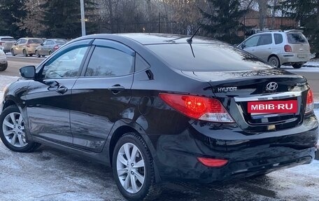 Hyundai Solaris II рестайлинг, 2012 год, 950 000 рублей, 2 фотография