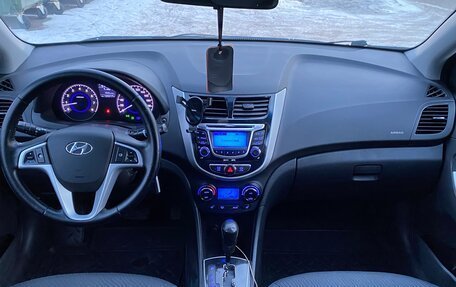 Hyundai Solaris II рестайлинг, 2012 год, 950 000 рублей, 25 фотография