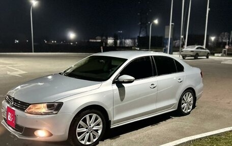 Volkswagen Jetta VI, 2012 год, 1 250 000 рублей, 4 фотография