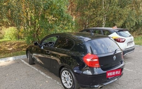 BMW 1 серия, 2011 год, 850 000 рублей, 6 фотография