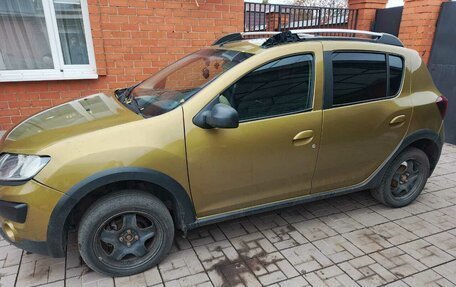 Renault Sandero II рестайлинг, 2014 год, 700 000 рублей, 3 фотография