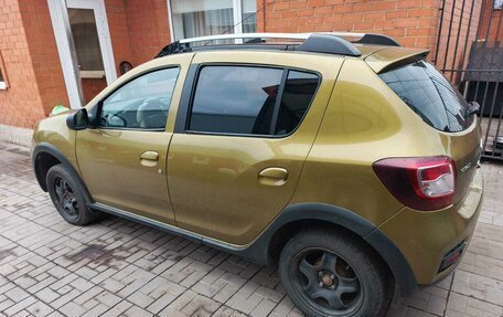 Renault Sandero II рестайлинг, 2014 год, 700 000 рублей, 5 фотография