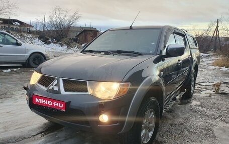 Mitsubishi L200 IV рестайлинг, 2013 год, 1 650 000 рублей, 1 фотография