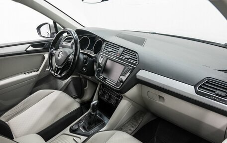 Volkswagen Tiguan II, 2017 год, 1 850 000 рублей, 7 фотография