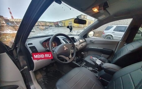 Mitsubishi L200 IV рестайлинг, 2013 год, 1 650 000 рублей, 7 фотография