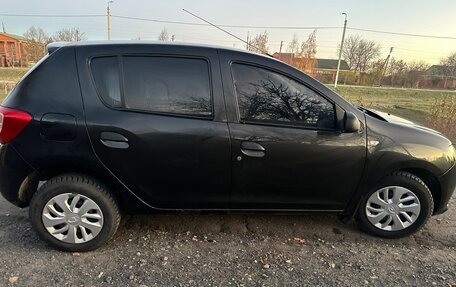 Renault Sandero II рестайлинг, 2015 год, 690 000 рублей, 4 фотография