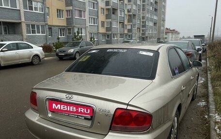 Hyundai Sonata IV рестайлинг, 2005 год, 500 000 рублей, 2 фотография