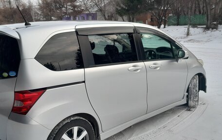 Honda Freed I, 2010 год, 1 200 000 рублей, 2 фотография