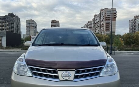 Nissan Tiida, 2010 год, 750 000 рублей, 2 фотография